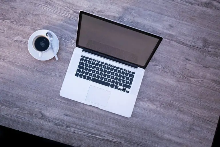 laptop macbook mockup 2452814