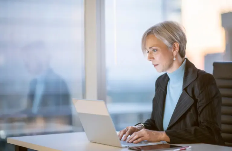 Financial Advisor writing email subject lines