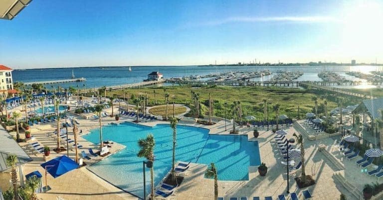 Beach-Club-Pool-Decks-with-Marina-Side-View-c6ab01655056a36_c6ab0235-5056-a36a-06ed48867f8df381